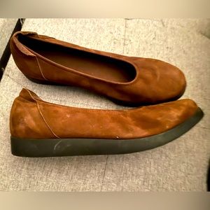 COPY - ARCHE-CHESTNUT BROWN Nubuck Suede Wedge Size 9/(5 on Arche scale)